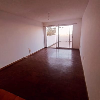 POCITOS, MONO AMBIENTE, PISO 1 INTERIOR, PATIO, PORT, OPC GJE