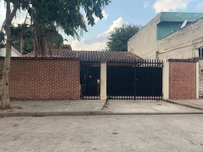 AMPLIA CASA EN VENTA