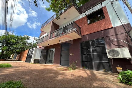 Casa venta Ykua Sati 4 dormitorios 