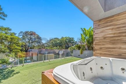 VENDO TRIPLEX DE LUJO EN BARRIO CERRADO