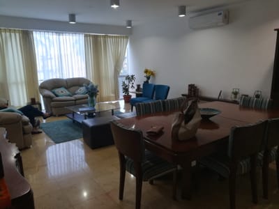 AMPLÍSIMO DEPARTAMENTO DE 4 DORMITORIOS y TRES BAÑOS en Las Palmas