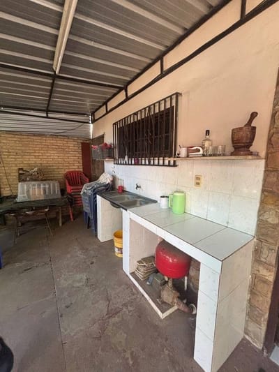 Imperdible: Venta de Casa - Fernando de la Mora Zona Norte (Curva de la Muerte)