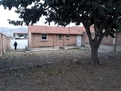 Lote más pequeña construcción excelente ubicación 