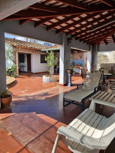 CASA A REFACCIONAR O DEMOLER EN VILLA MORRA