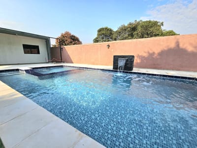 ¡chalet En Venta! Con Piscina Y Patio Grande En Cañada San Rafael, Luque