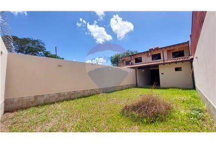 Impecable duplex en barrio Santo domingo Lambaré 