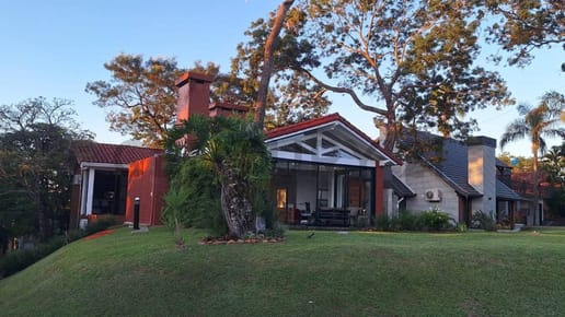 Venta de casa en encarnación 