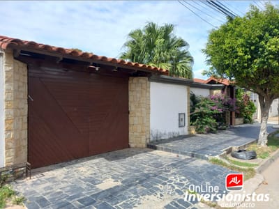 IMPERDIBLE CASA AMPLIA EN VENTA 3 DORMITORIOS EN SUITE