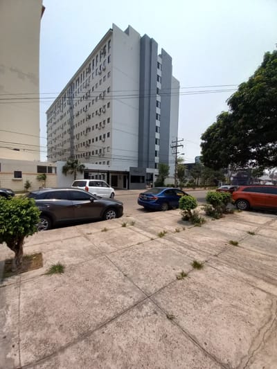 AMPLIO DEPARTAMENTO EN ALQUILER