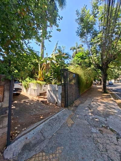 En venta casa en barrio Las Mercedes - Asunción