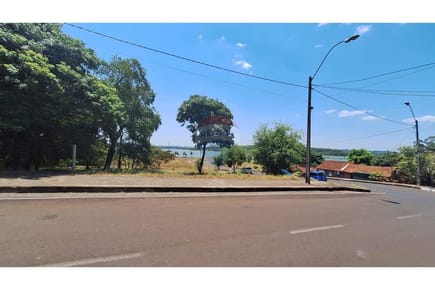 VENTA PROPIEDAD A 100M DE COSTANERA BOLIK