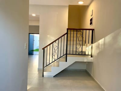 ALQUILO DUPLEX EN LAMBARE, ZONA PARQUES DEL YACHT
