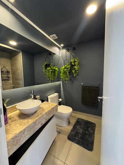 EN VENTA - departamento amoblado en Edificio Zuba IV 