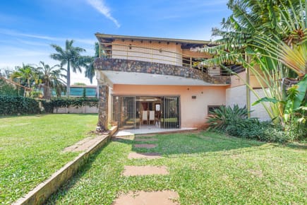 Casa de 4 habitaciones con Piscina en la mejor zona de Lambarè 