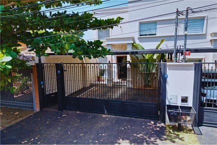 Vendo Lujoso Duplex en Mburicao 