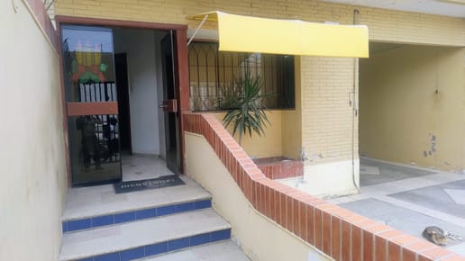 Departamento Amoblado - En Alquiler – –en Pleno Centro De Piura