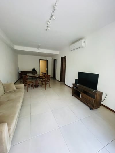 Vendo Departamento Semi amoblado. 1 Dormitorio. Las Mercedes. Cod CP