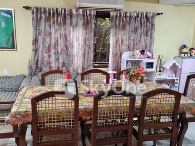 VENDO HERMOSA RESIDENCIA BARRIO MBURUCUYA!