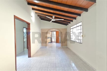 Casa - Alquiler - Santa Librada, Asunción, Paraguay