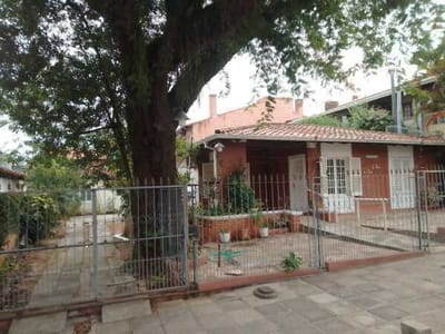 VENDO PROPIEDAD EN EL BARRIO MBURUCUYA