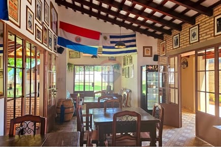 CASA QUINTA TOTALMENTE EQUIPADA EN LAMBARÉ