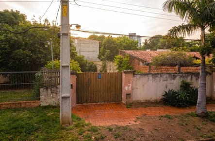 Vendo terreno 11.5 x 61 en Cuarto Barrio,  Luque