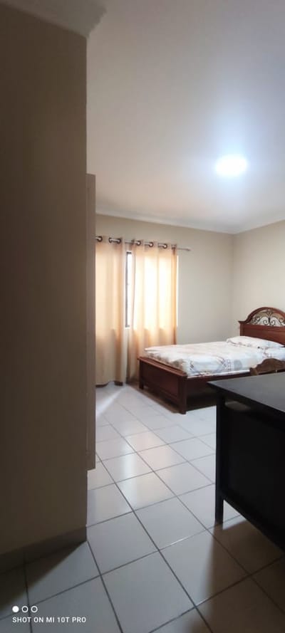 Departamento en planta baja con parqueo.