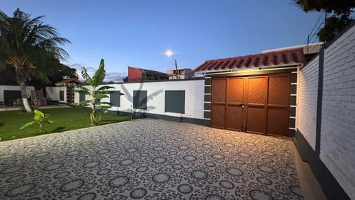 HERMOSA CASA EN ESQUINA EN VENTA – ZONA NORTE 