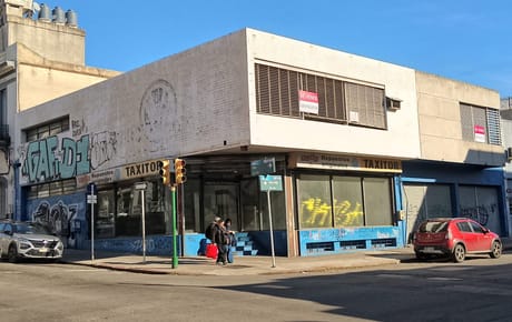 Local Comercial Con Deposito En El Centro De Montevideo, Cerro Largo Y Ejido