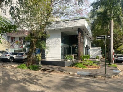 VENDO SALÓN COMERCIAL EN ESQUINA BARRIO RECOLETA