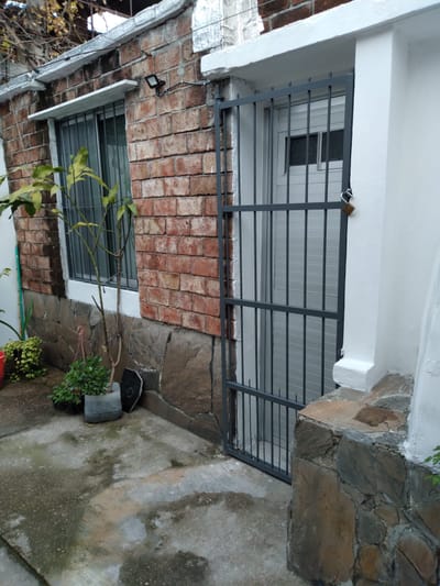 Oportunidad Inversión 2 Apartamentos En Un Mismo Padrón. Sin Gastos Comunes. 