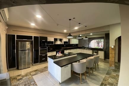 Vendo casa residencial en Mburucuya