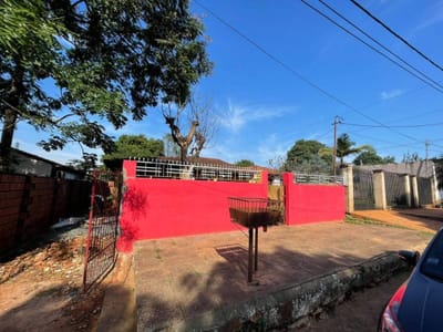 VENDO CASA A REFRACCIONAR EN CAPIATA RUTA 1
