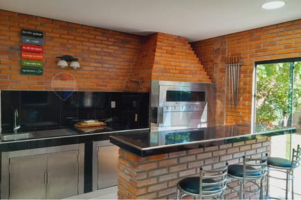VENDO CASA EN LAMBARÉ Z/ SUPERMERCADO EL PUEBLO!!
