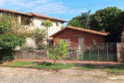 VENDO CASA A EN BARRIO HERRERA