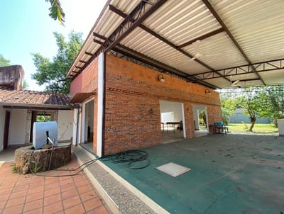 VENDO PROPIEDAD EN EL CENTRO DE LUQUE