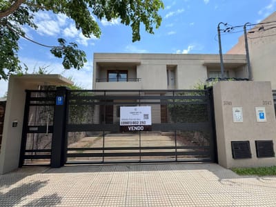 AMPLIO DÚPLEX CON PISCINA EN BO. YTAY