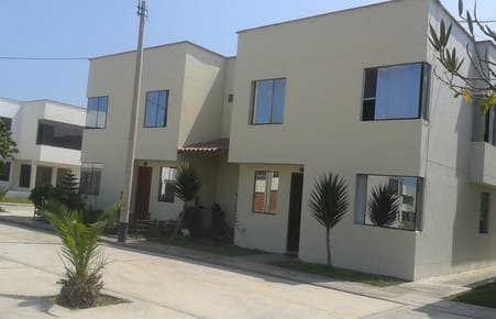 CASA DE DOS PISOS EN CONDOMINIO EL PARAISO - CHANCAY