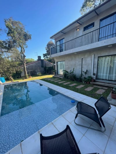 En Venta – Moderna Casa En San Bernardino 5 Hab En Suite