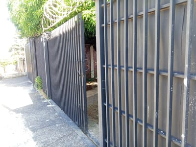 ¡Casa en alquiler en Villa Elisa!