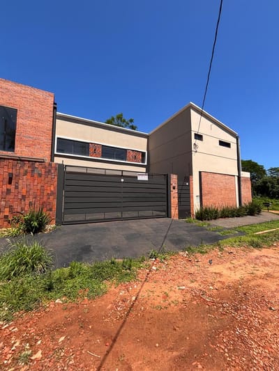 Oportunidad De Inversión– VENDO COQUETO DUPLEX EN LOMA MERLO 