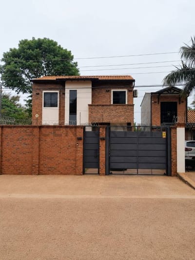 En alquiler casa de 2 plantas en Villa Bonita, Villa Elisa