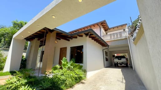 Vendo hermosa casa en Lambaré
