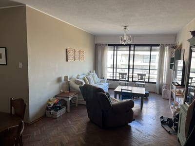 Amplio Apartamento Sobre Av Sarmiento, Punta Carretas Pocitos - Excelente Planta