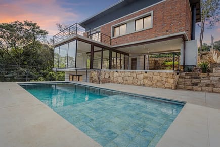 VENDO CASA EN SAN BERNARDINO EN ALTURA CON VISTA UNICA