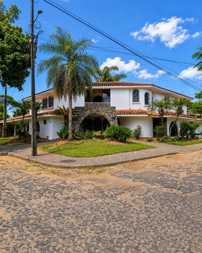 3500 USD + IVA - ALQUILO RESIDENCIA EN BARRIO MANORA