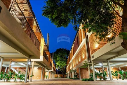 VENDO DUPLEX A ESTRENAR EN TOWN HOUSES LAGUNA. FDM ZONA NORTE