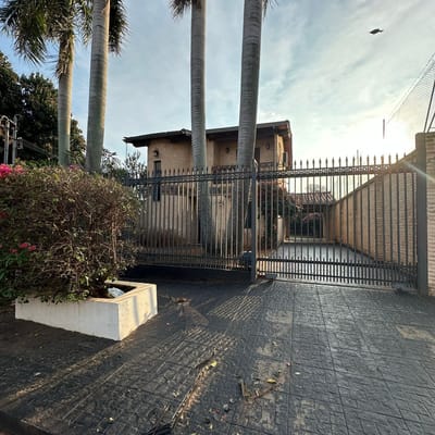  VENDO CASA EN FERNANDO DE LA MORA – ZONA NORTE (LAGUNA GRANDE