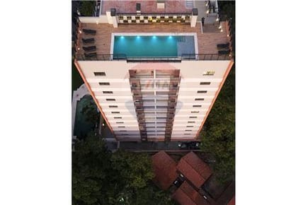 Departamento-Venta-PY Asunción Las Mercedes Av. Gral. Santos c/ Pte. Hayes Av.…