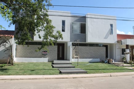 CASA A ESTRENAR, EXCELENTE UBICACION EN CONDOMINIO PRIVADO
